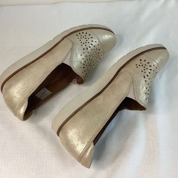 Cobb Hill Women’s Platinum Comfort Flat Size 7 - Picture 3 of 7